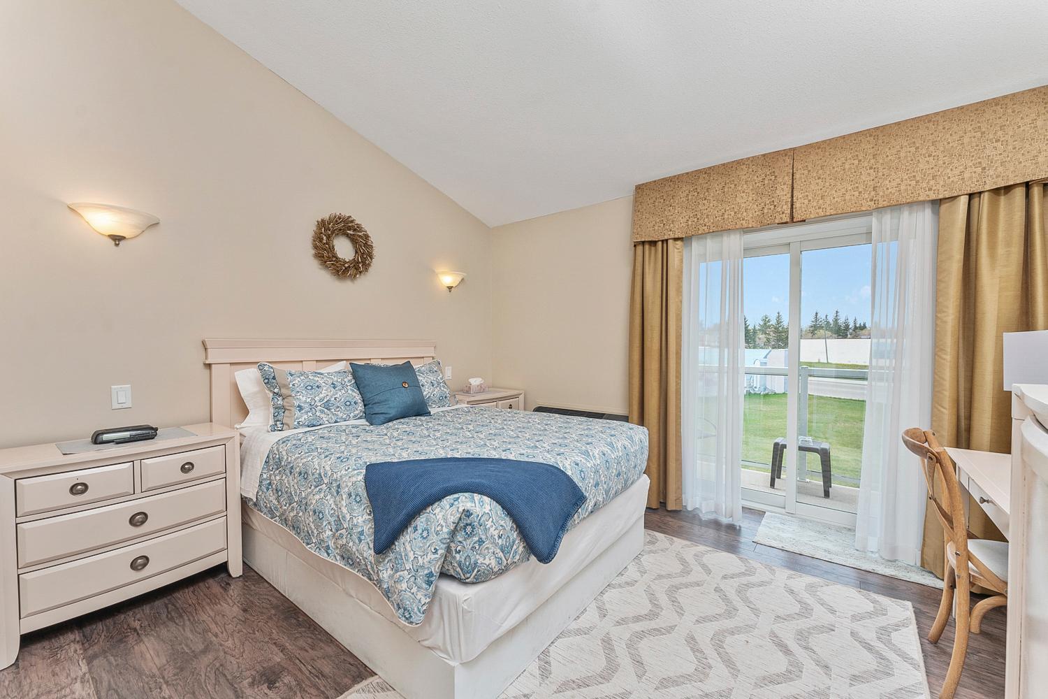 Lakeshore Inn Cold Lake Εξωτερικό φωτογραφία