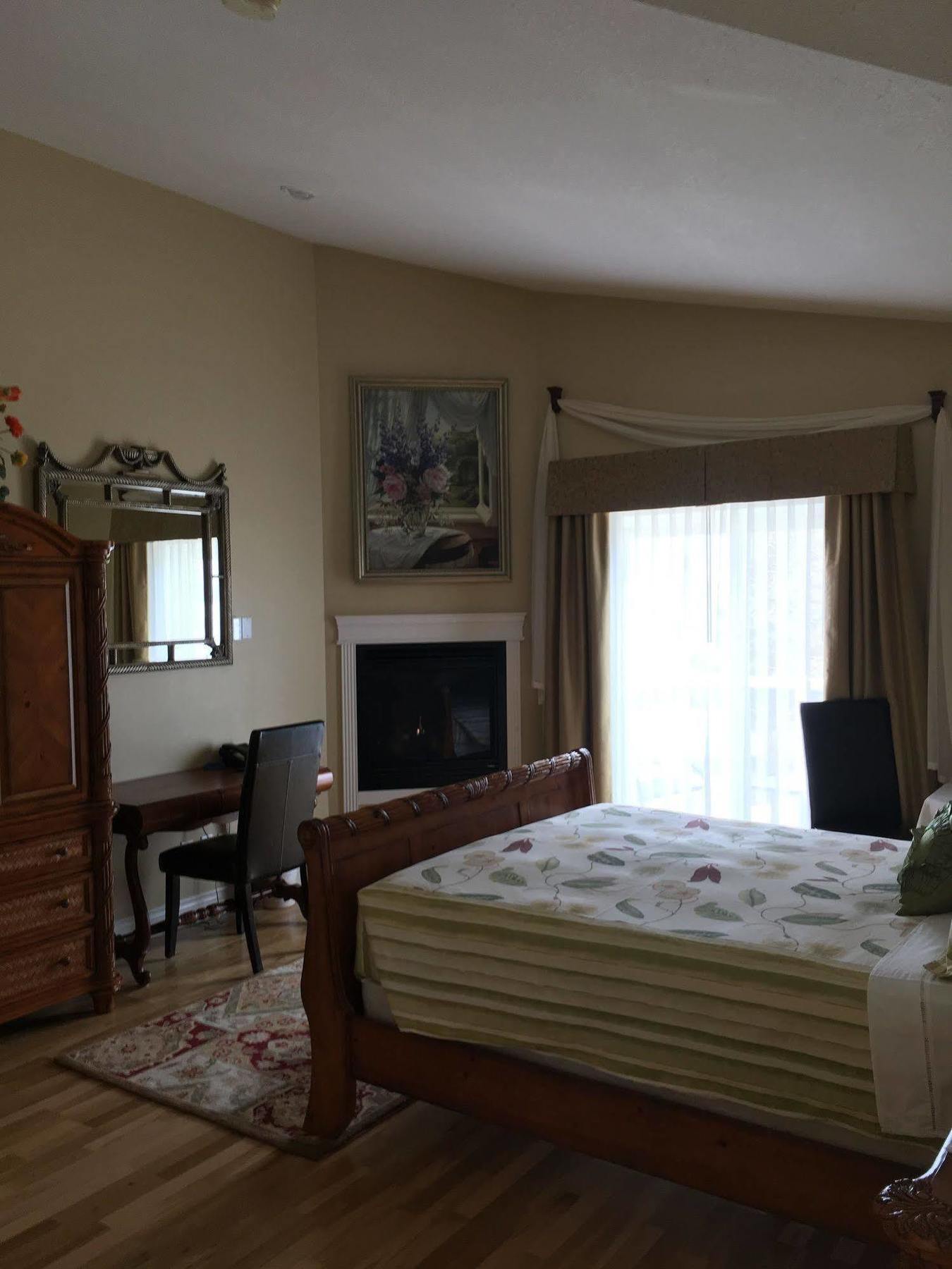 Lakeshore Inn Cold Lake Εξωτερικό φωτογραφία