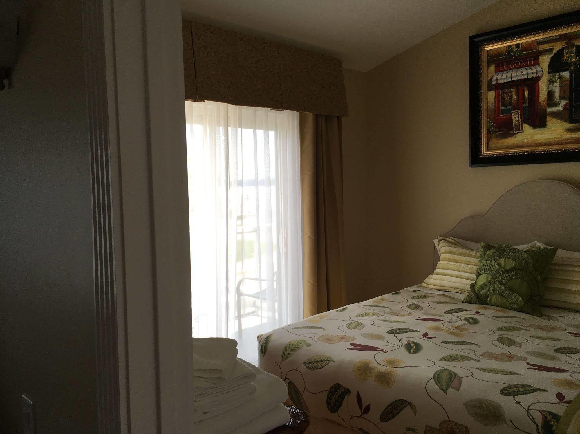 Lakeshore Inn Cold Lake Εξωτερικό φωτογραφία